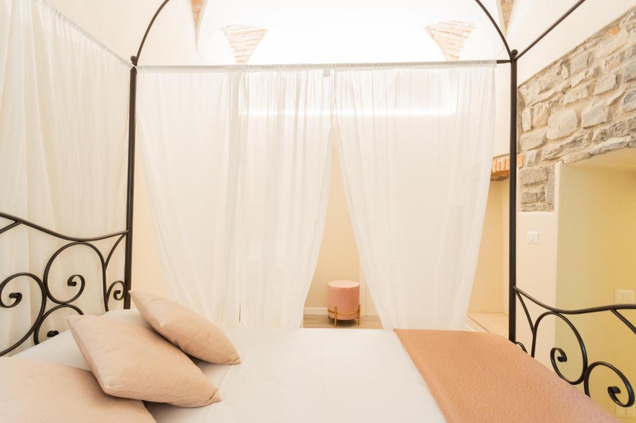 Romantic Escape City Centre With Jacuzzi & Parking By Rent All Como Exterior photo