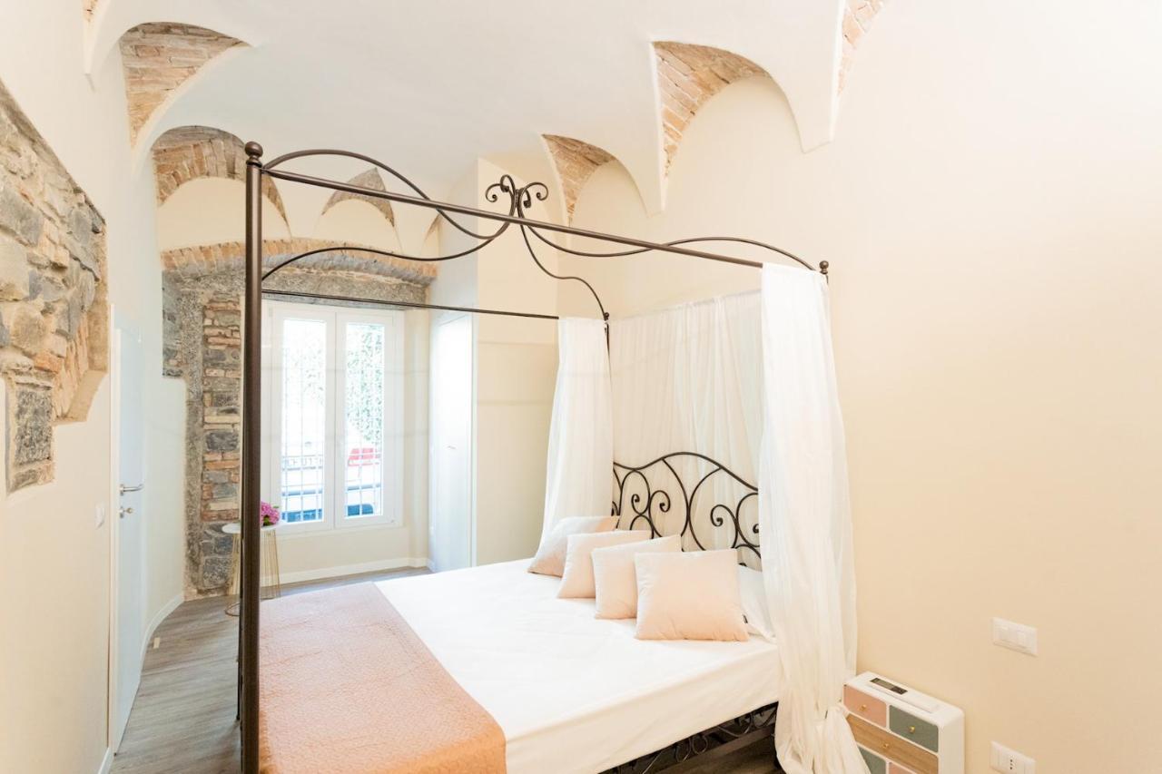Romantic Escape City Centre With Jacuzzi & Parking By Rent All Como Exterior photo