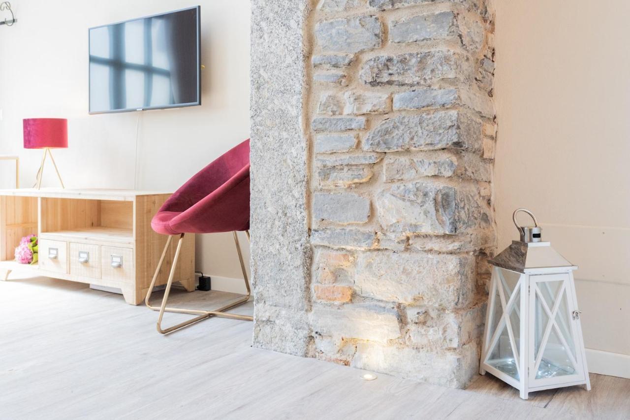 Romantic Escape City Centre With Jacuzzi & Parking By Rent All Como Exterior photo